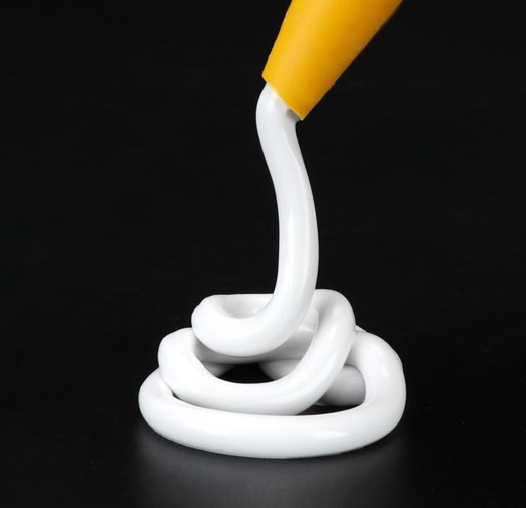 白色結構膠發霉嗎